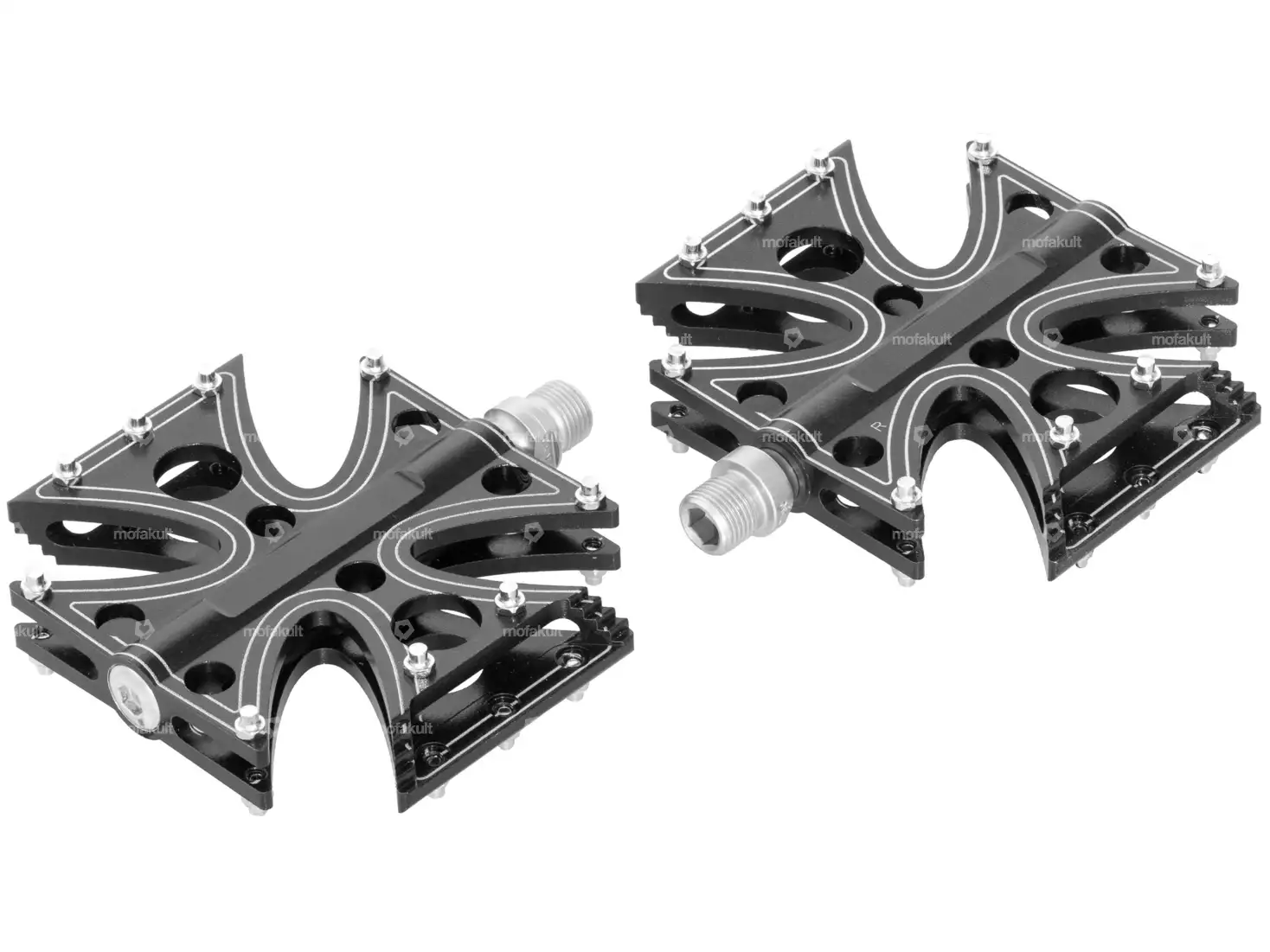 215221-fe3b9330c69ff3cca41cc4895ef5-1